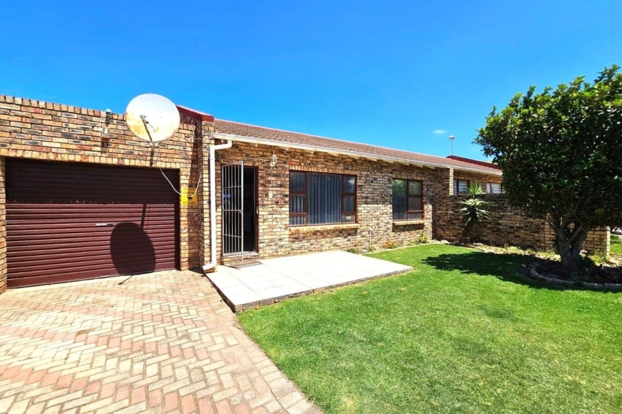 2 Bedroom Property for Sale in C Place Eastern Cape